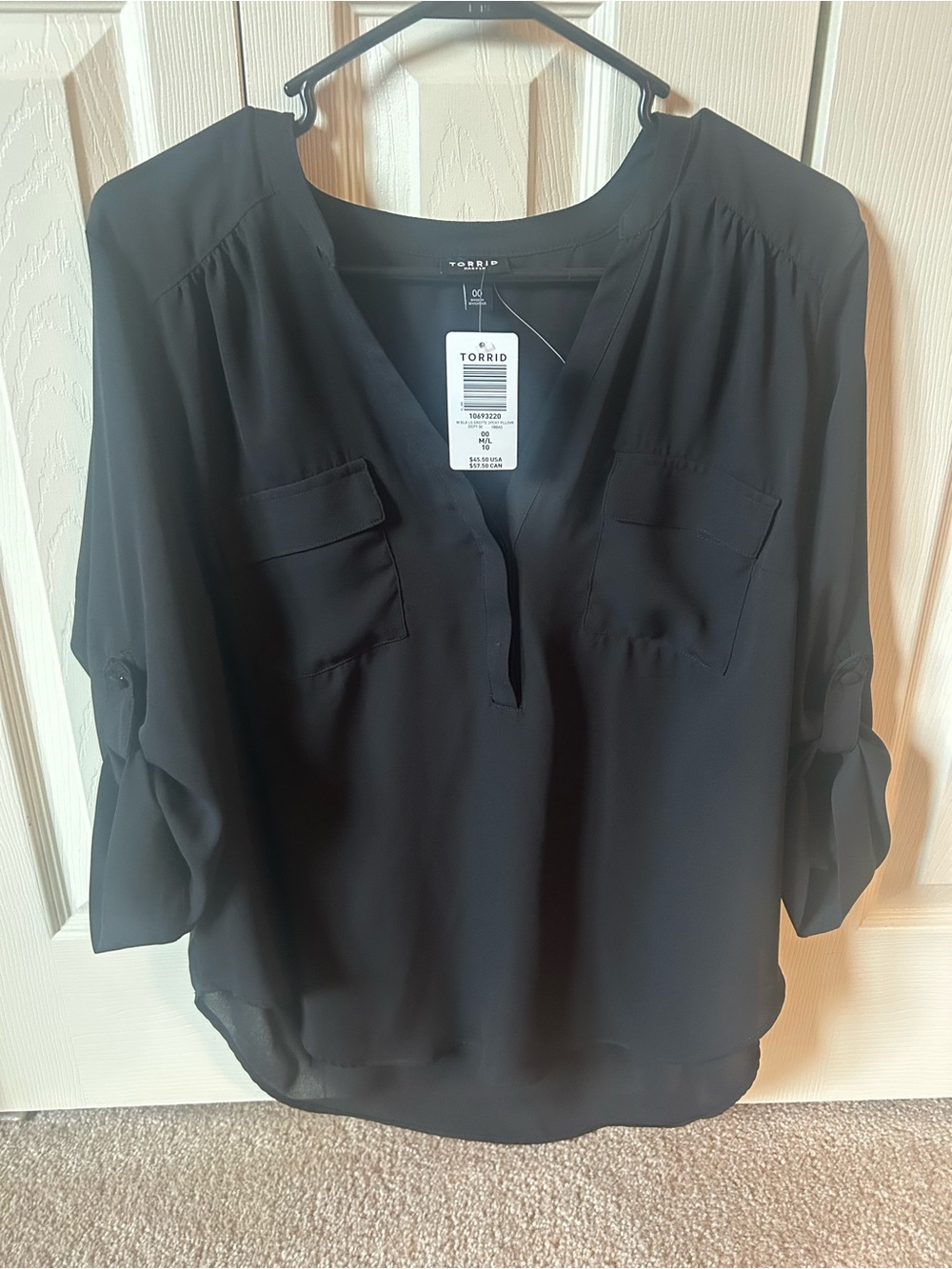 NWT. Torrid Black Split-Neck Roll-Sleeve Blouse